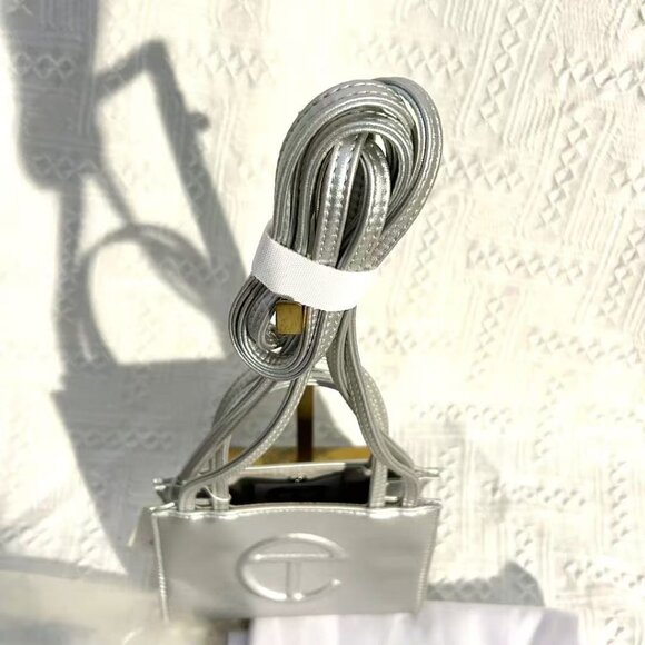 🌹🌹Telfar Shopping Bag Silver New - Picture 3 of 6